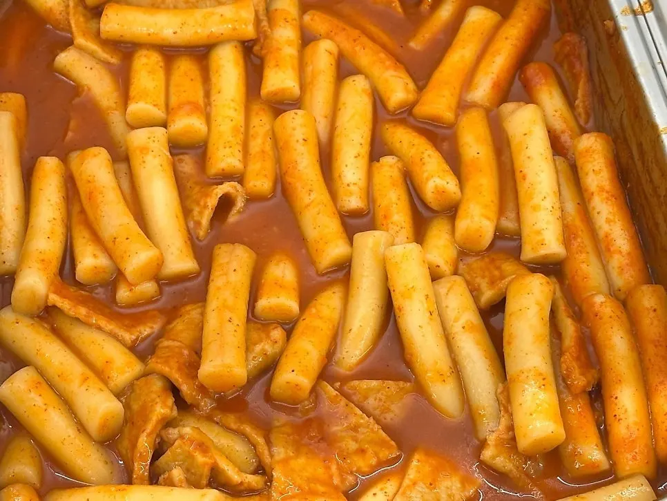 Warm soup in a rice cooker
