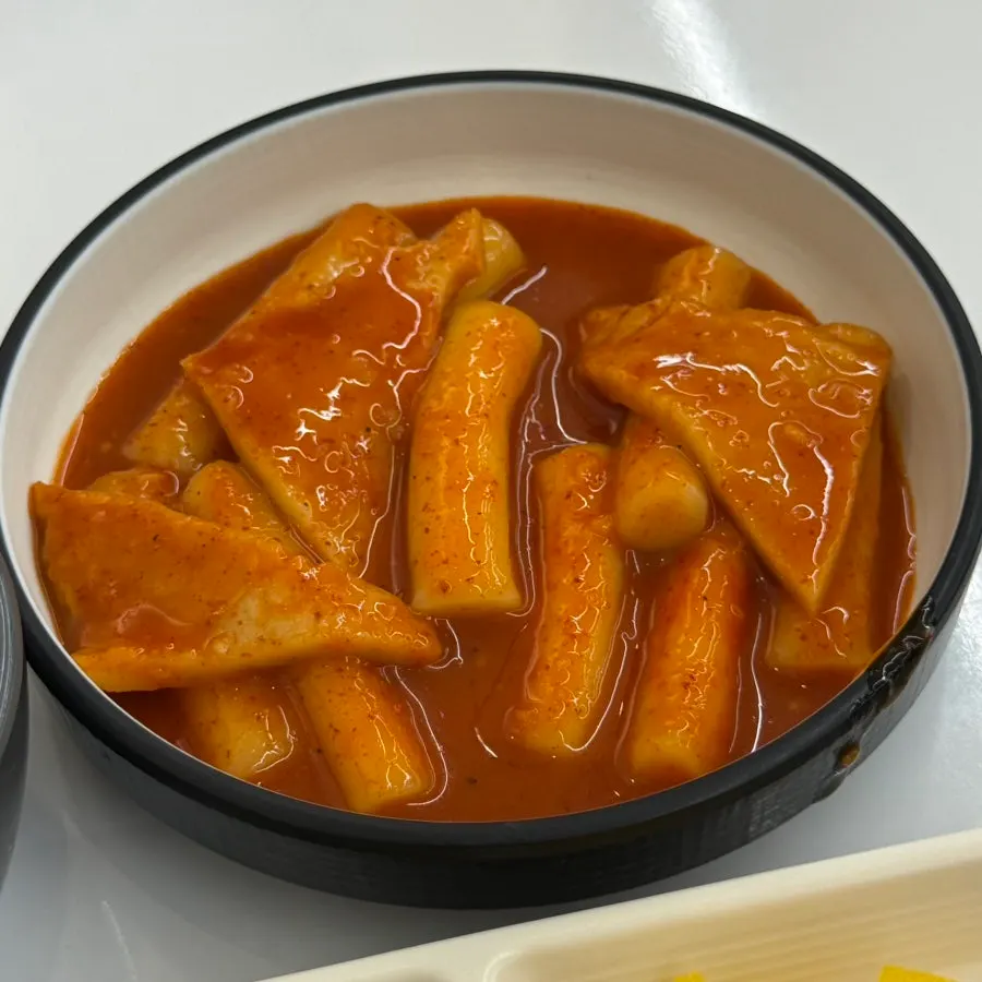 A plate of tteokbokki from the self-serve bar