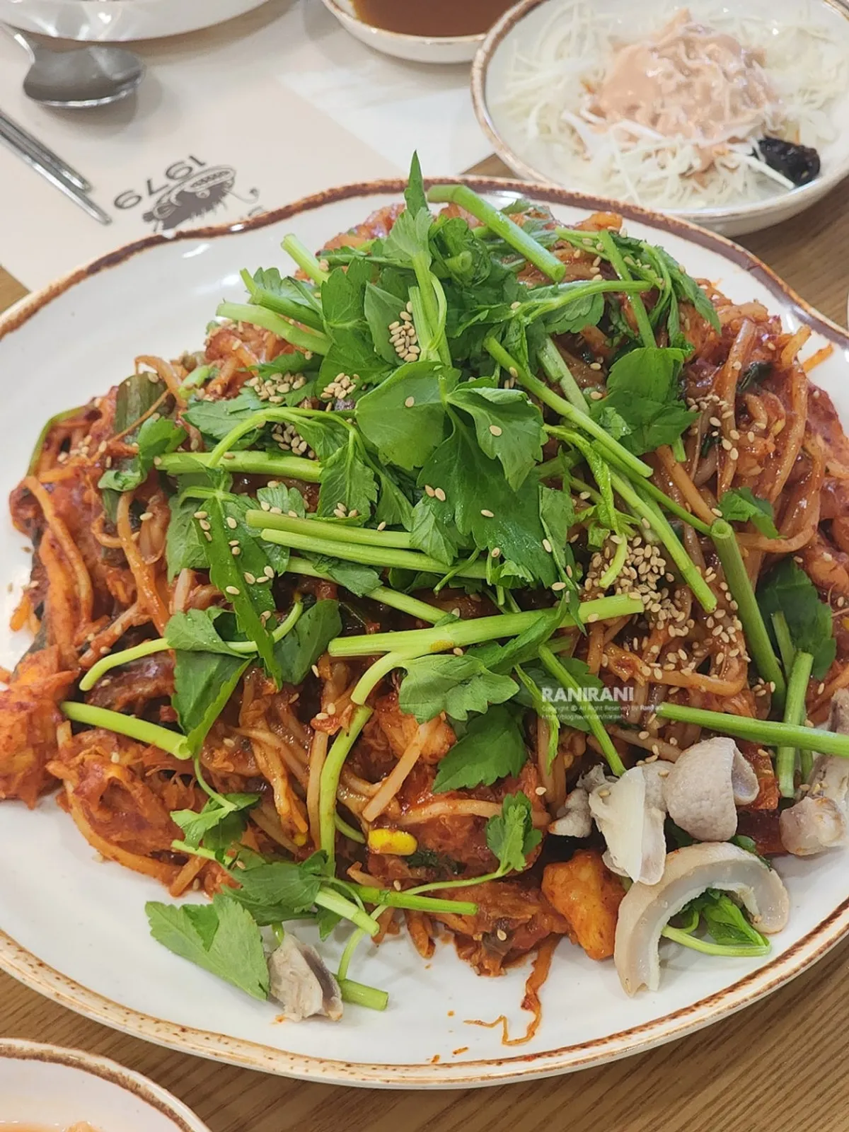 똑순이아구찜 2인 중사이즈 한 접시