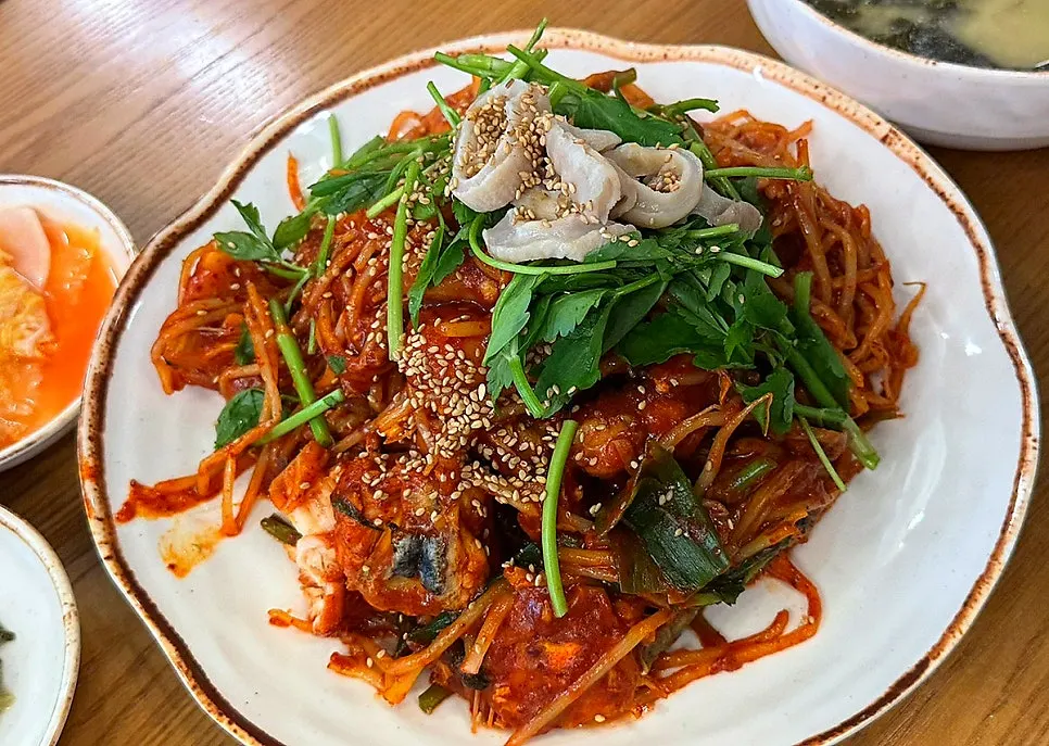Agujjim for two, small, ₩48,000, full spread
