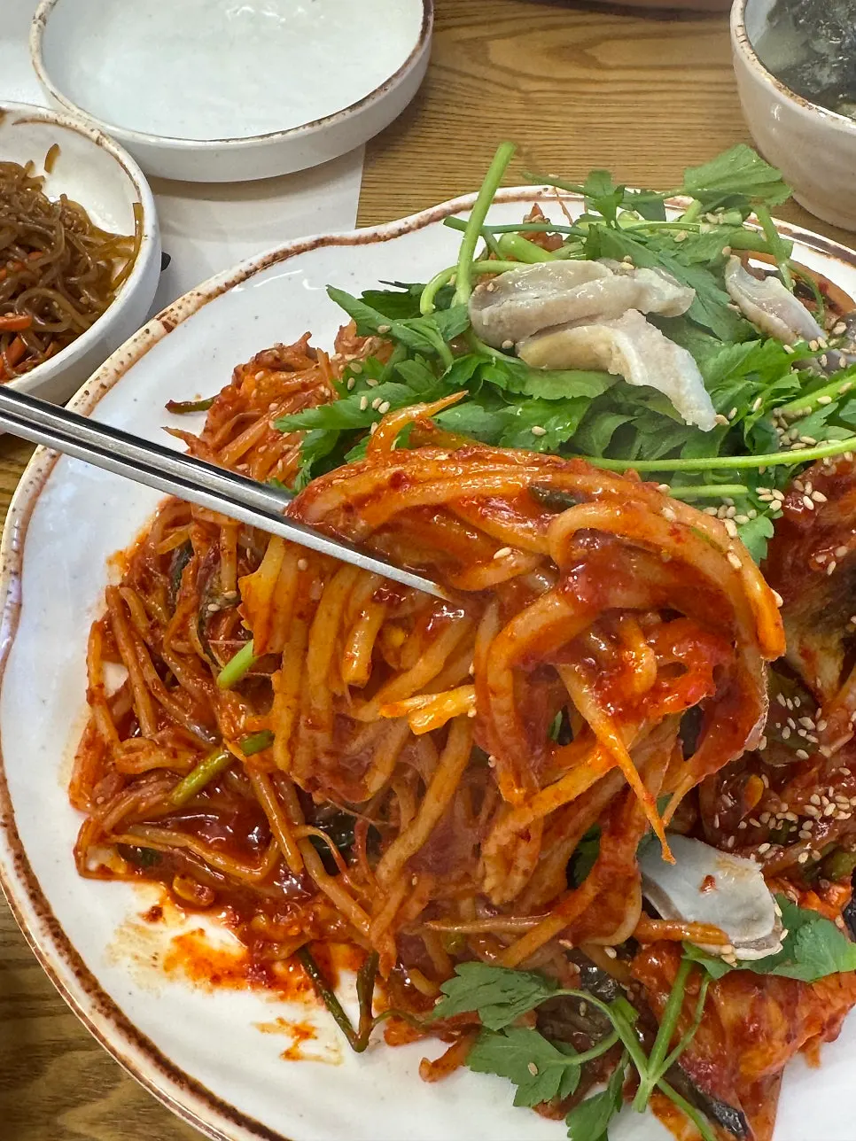 통통한 아구살과 양념
