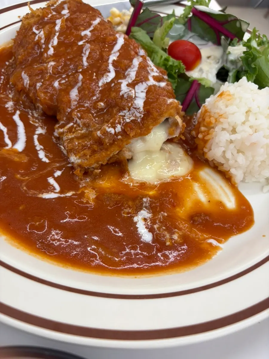 Old-style pork cutlet topped with Western-style sauce