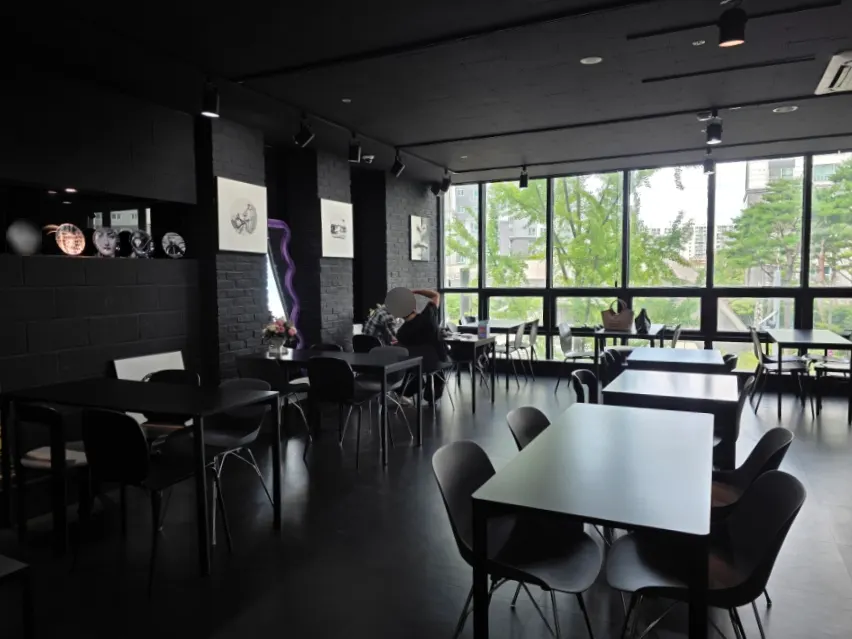 Interior of Deep Dive with all-black tones