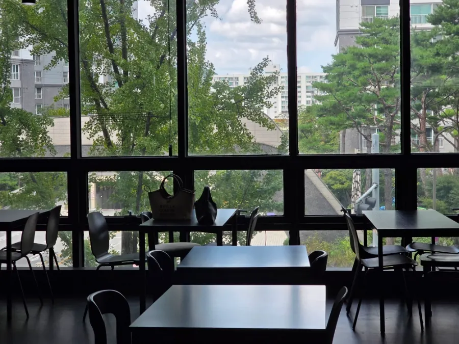 Café seating with restrained lighting and decor