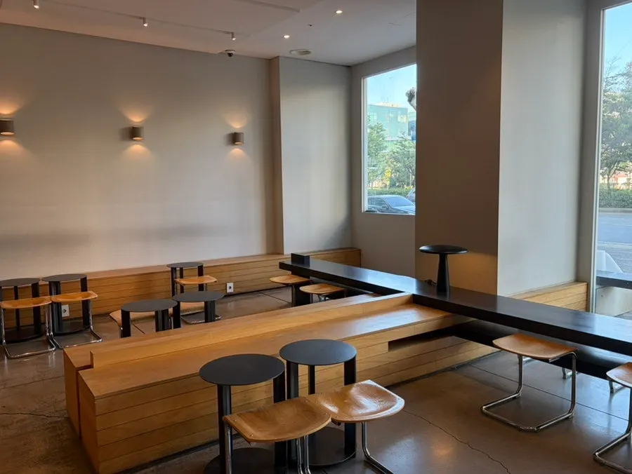 Spacious, clean interior of Degree Gojan Branch