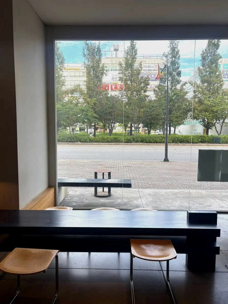 The spacious seating hall of Degree Gojan Branch
