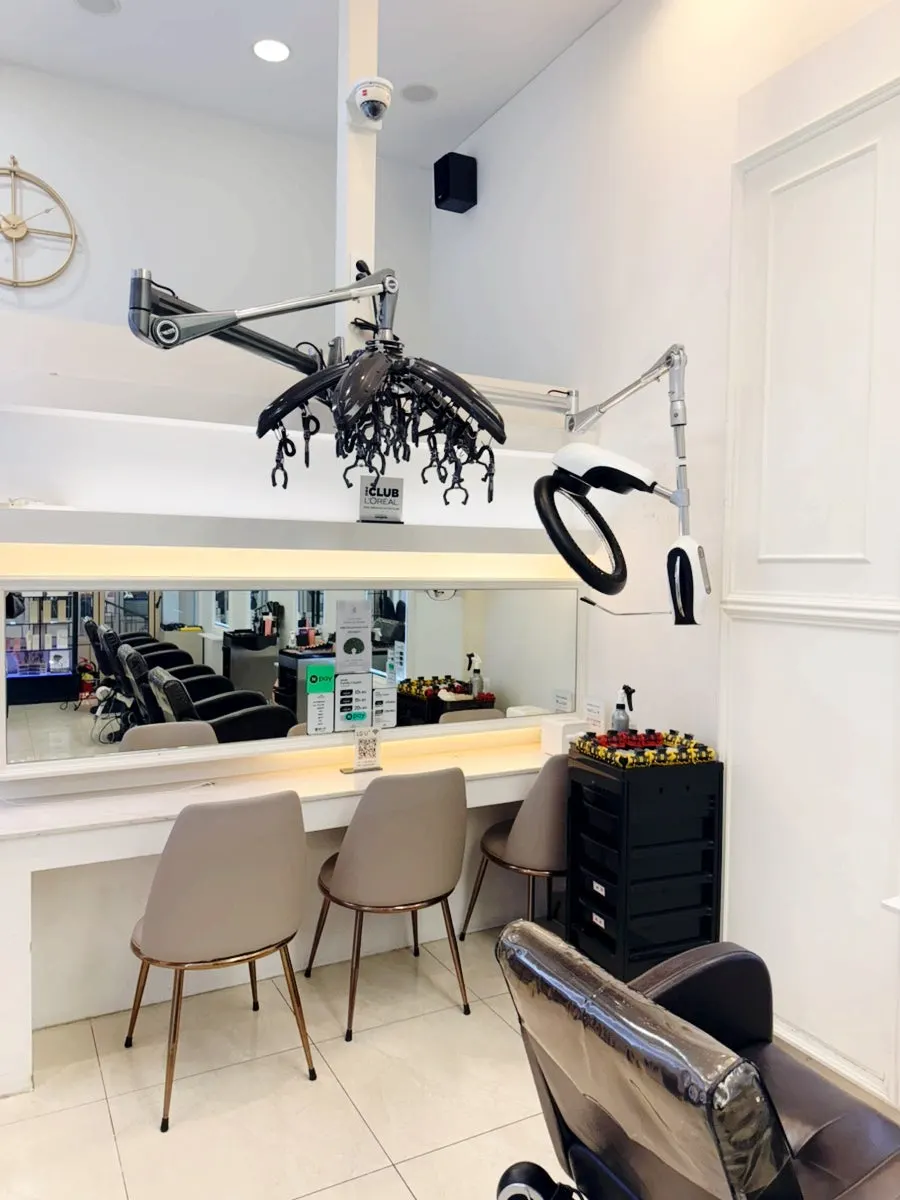Comfortable chairs in the salon waiting area
