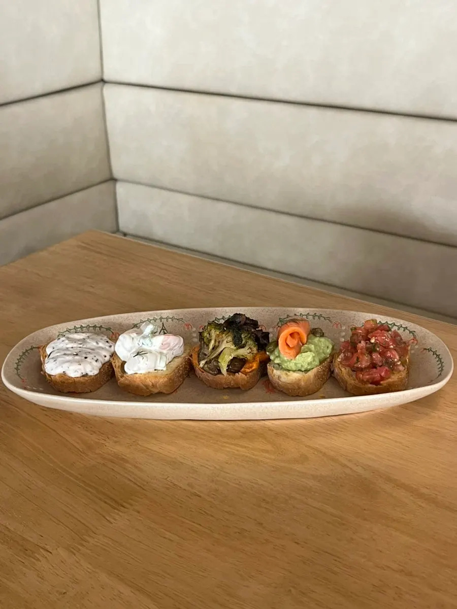 토마토부터 먹는 덴토 한입 샌드위치
