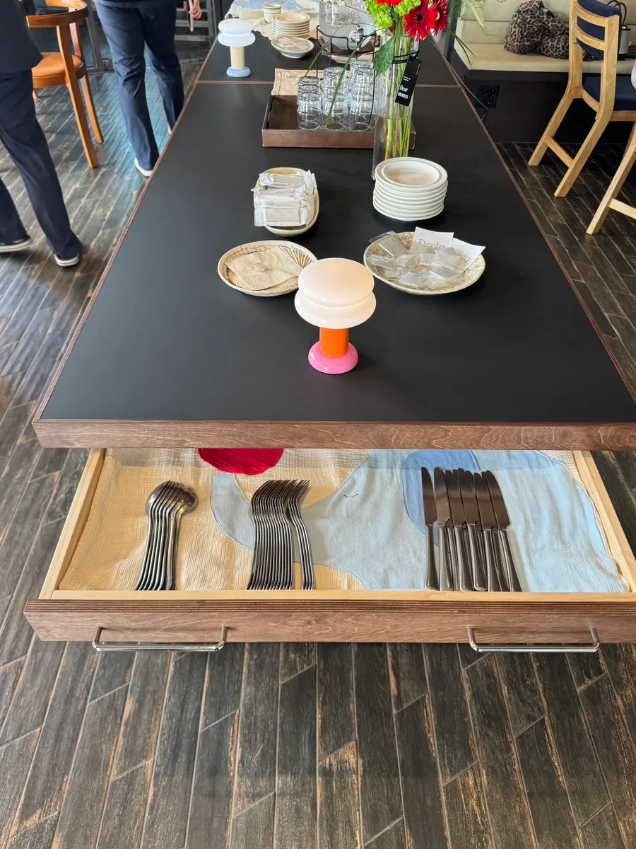Table setting for four at Dento
