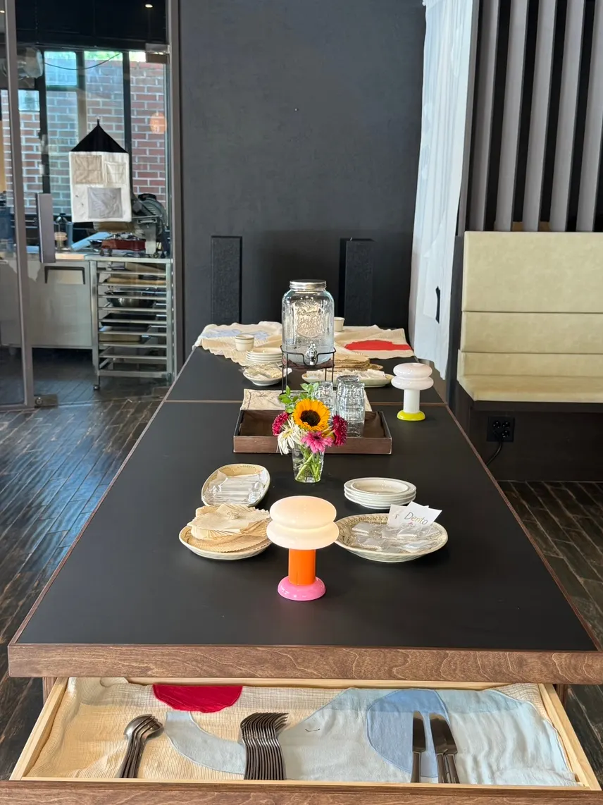 Atmosphere at Dento, a new café in Bongsan-dong