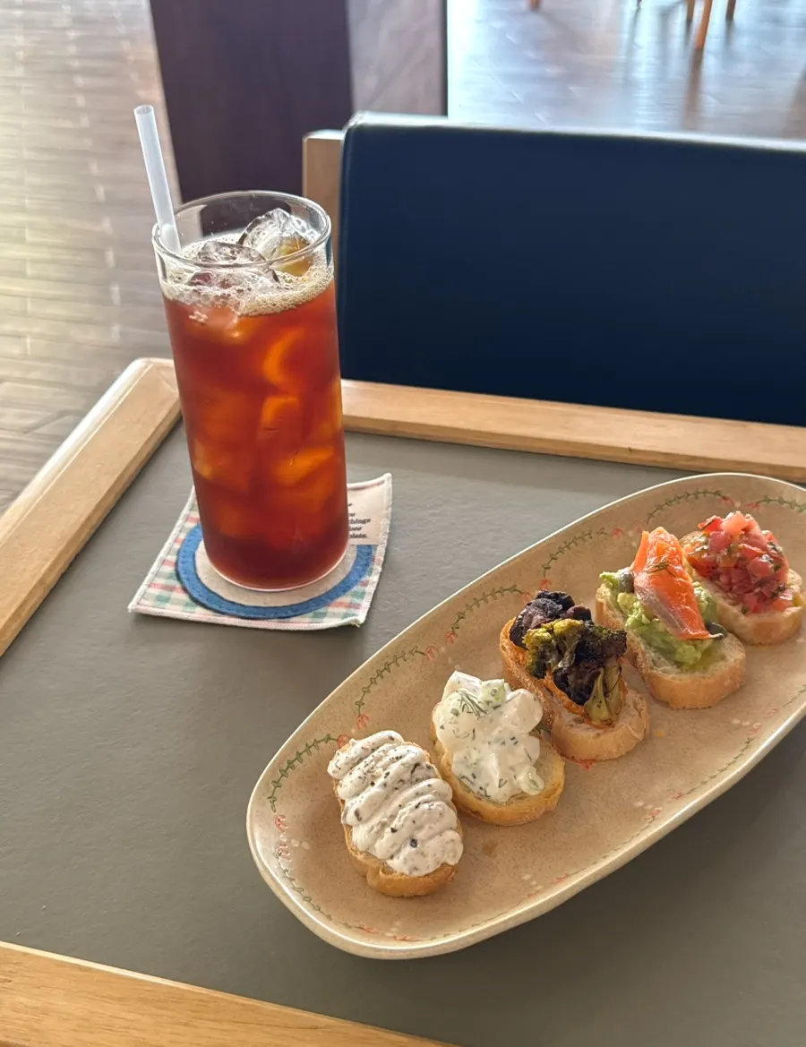 Iced drip coffee and bite-size open sandwich set