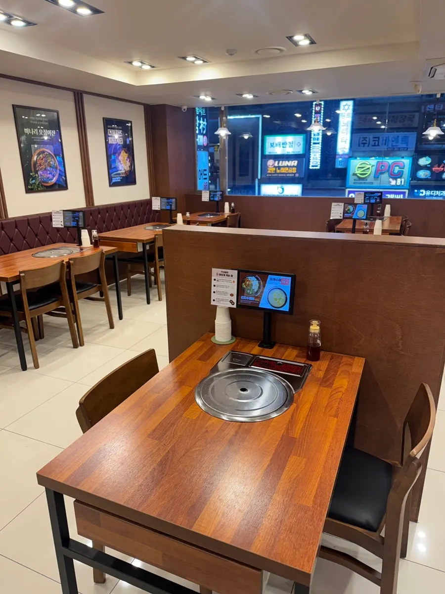 Seating near the full-glass window inside Deodolpan Sanbon Branch