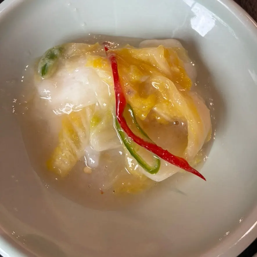 搭配猪排骨一起吃的生菜和小菜