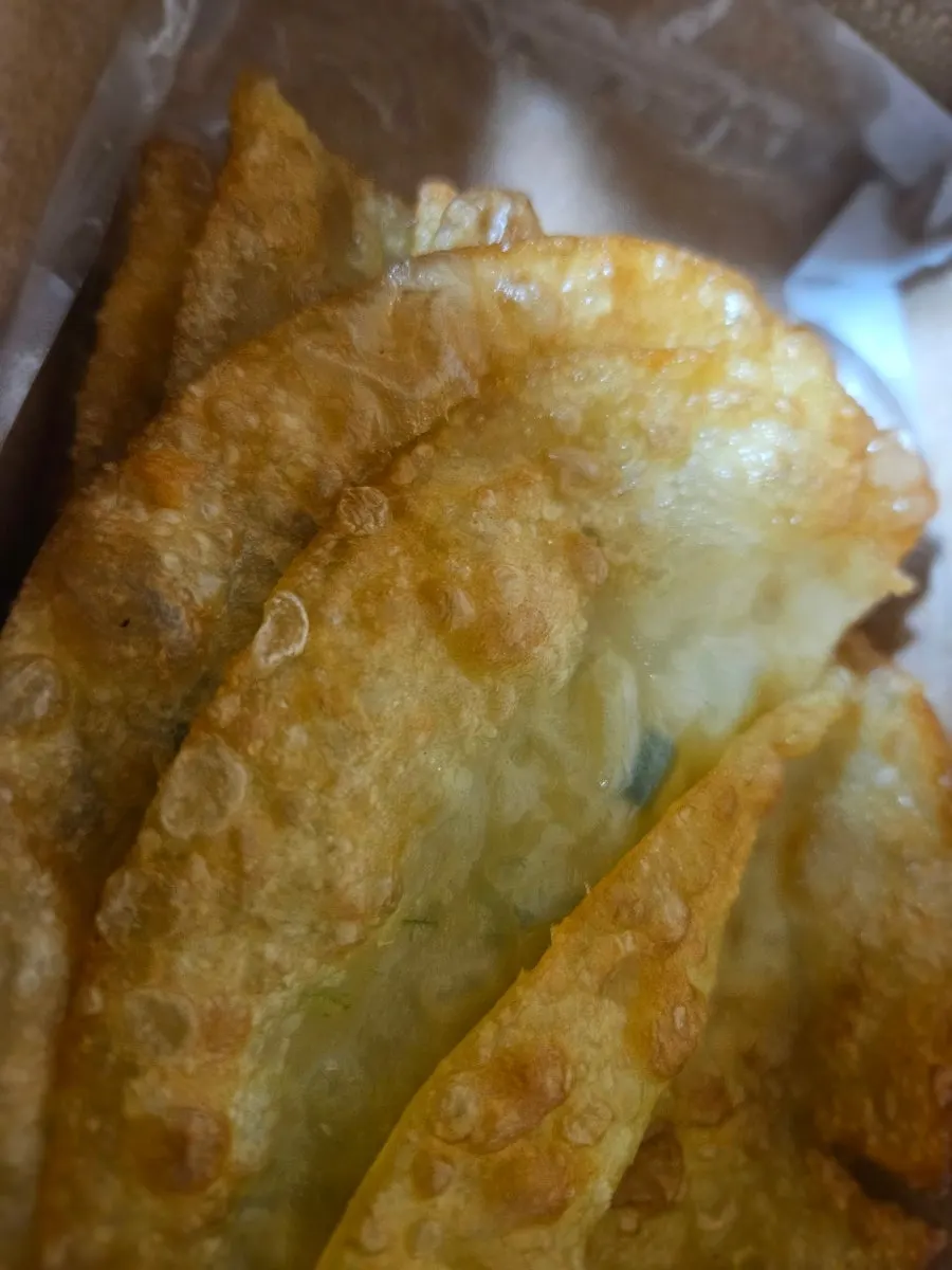 떡볶이 양념에 버무린 가래떡 단면