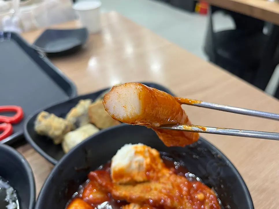 Close-up of thick garaetteok tteokbokki