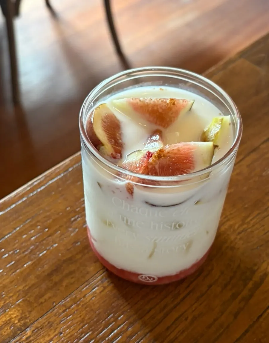 Fig latte packed with fig pieces