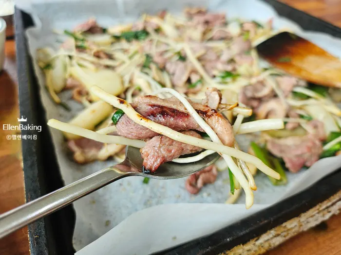 Close-up of duck loin roast with samchae on the grill