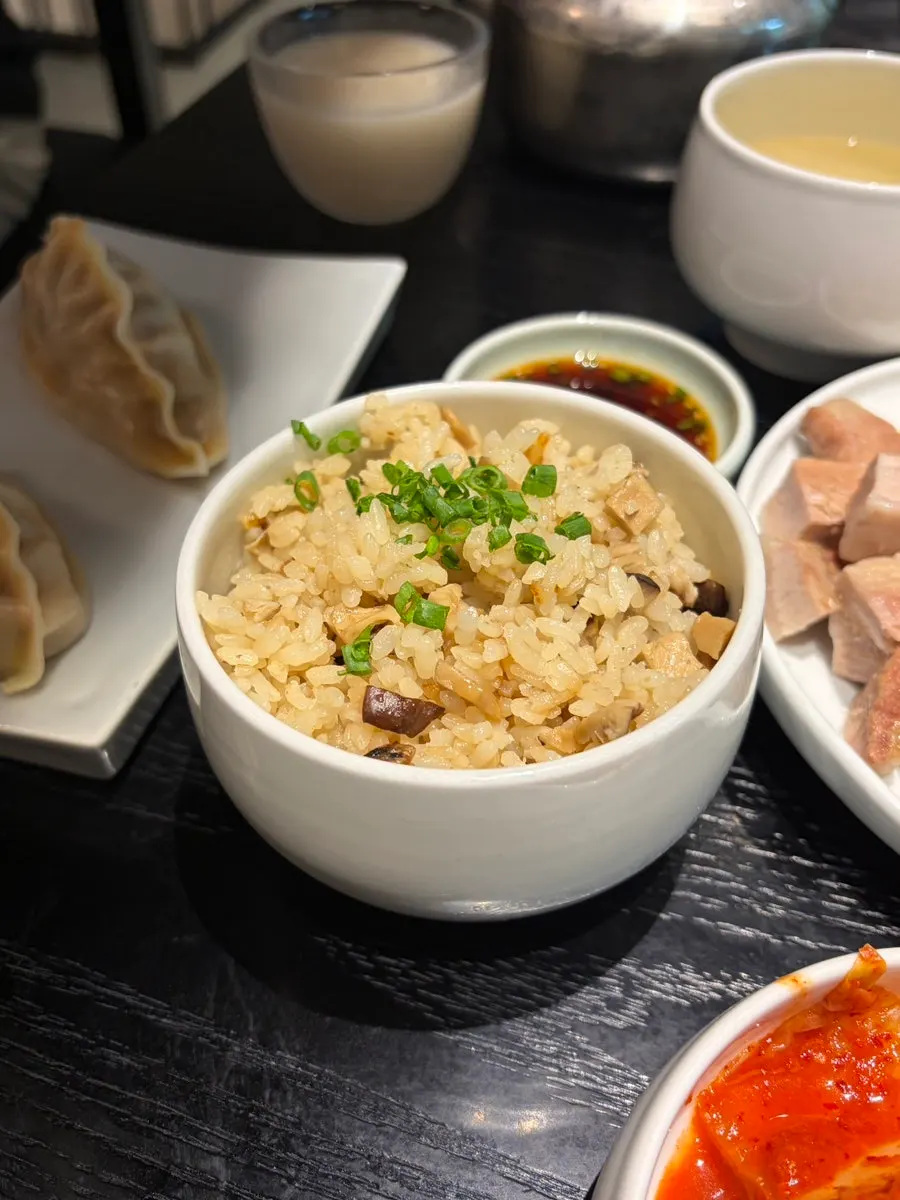 사이드로 주문한 탄백 버섯밥