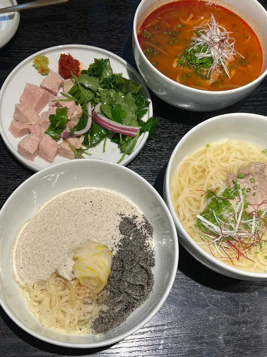 Mixed soy kalguksu with Korean melon
