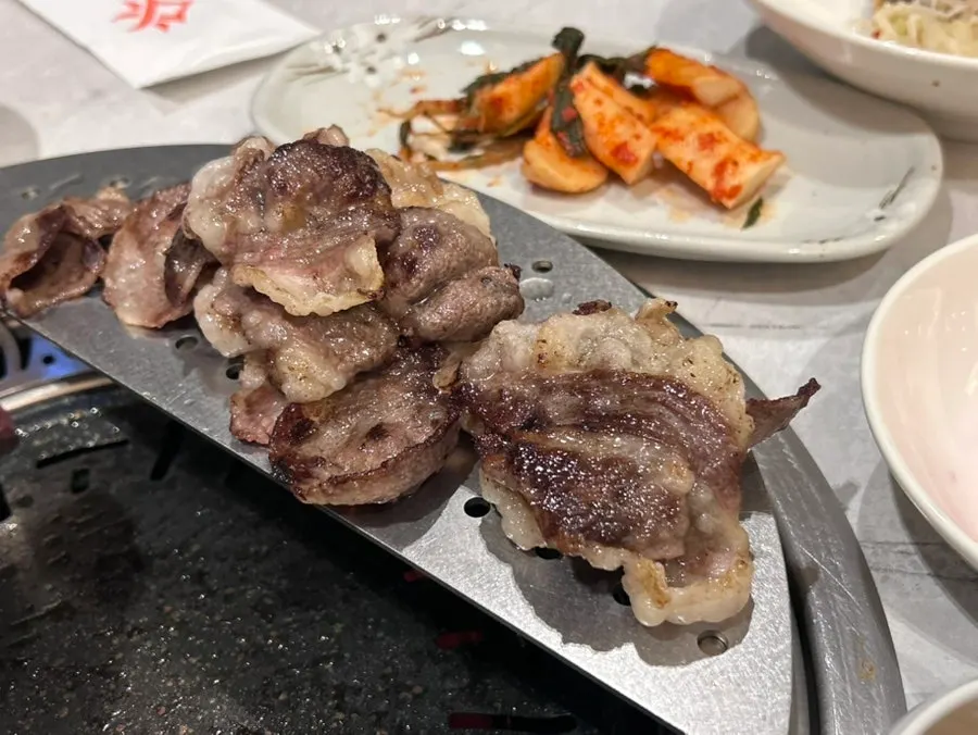 Deomalgeum grilled hanwoo with side dishes
