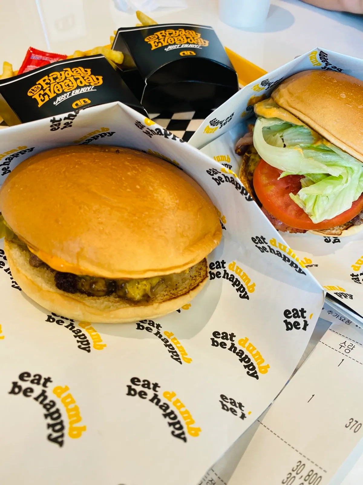 デムバーガーのレシートレビューイベント案内