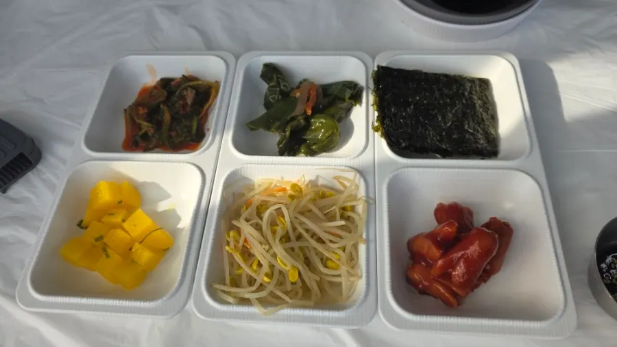 등대곳간 밑반찬 한 상