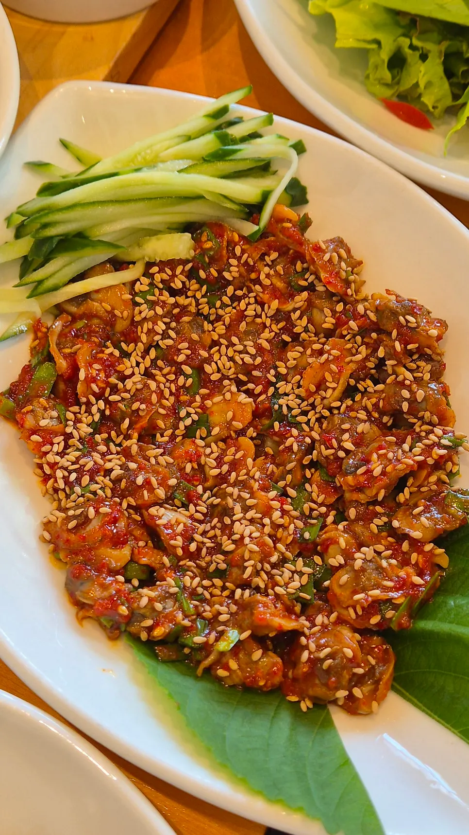 A gim wrap with rice, mackerel flesh, and seed jeotgal