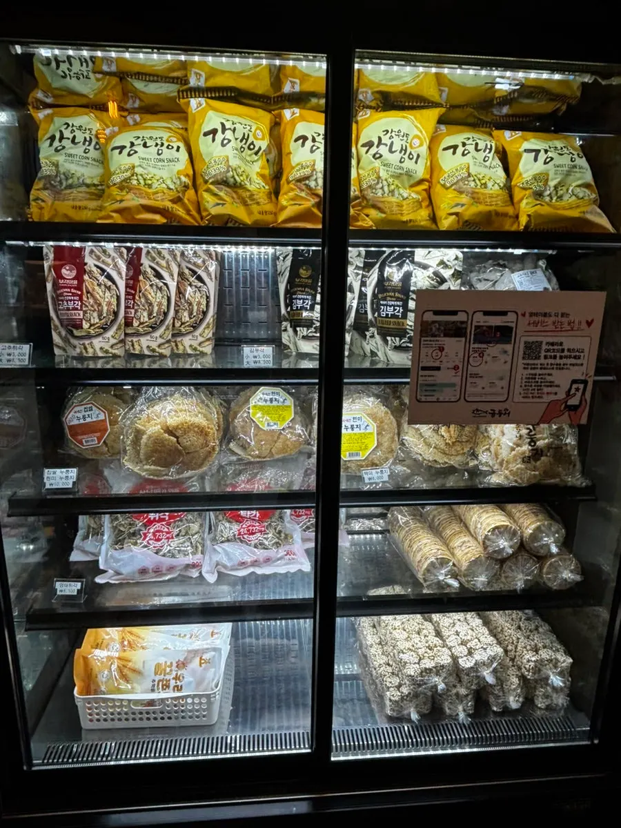 Neatly packaged side dishes for takeout order
