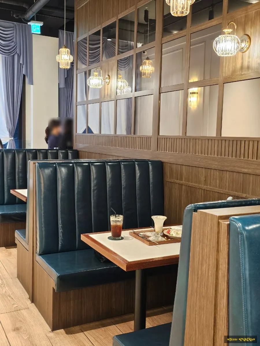 Glamorous interior seating of the café