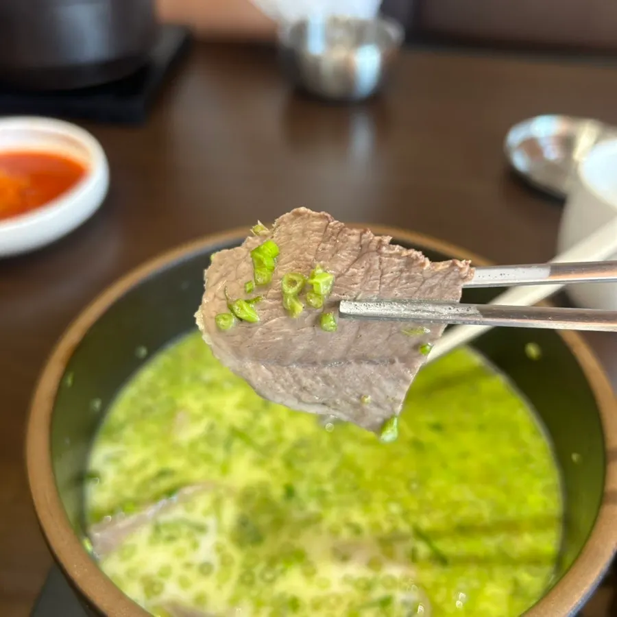 저녁 반주하기 좋은 디미든 군자 테이블