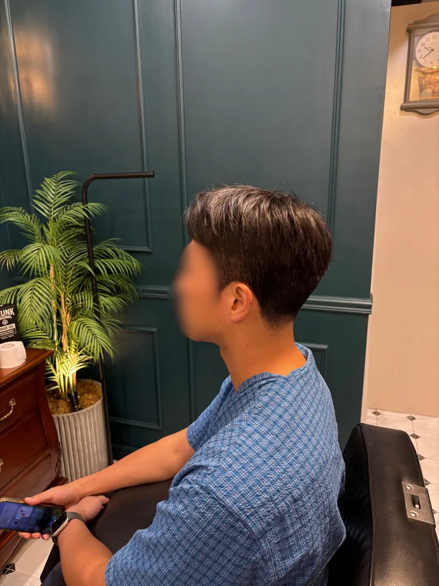 다운펌 후 자연스럽게 정리된 남자 헤어