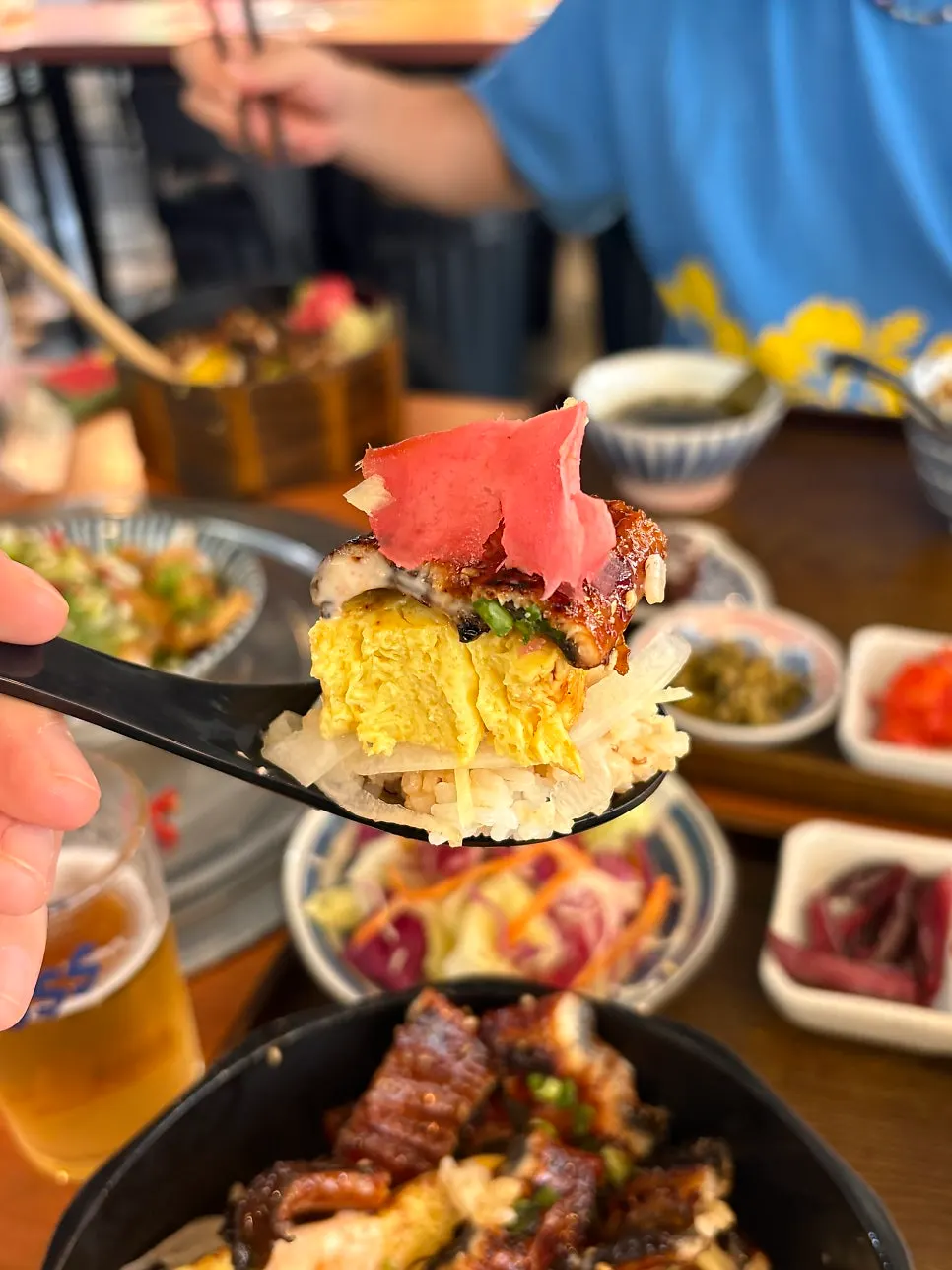 케이크와 요구르트 후식