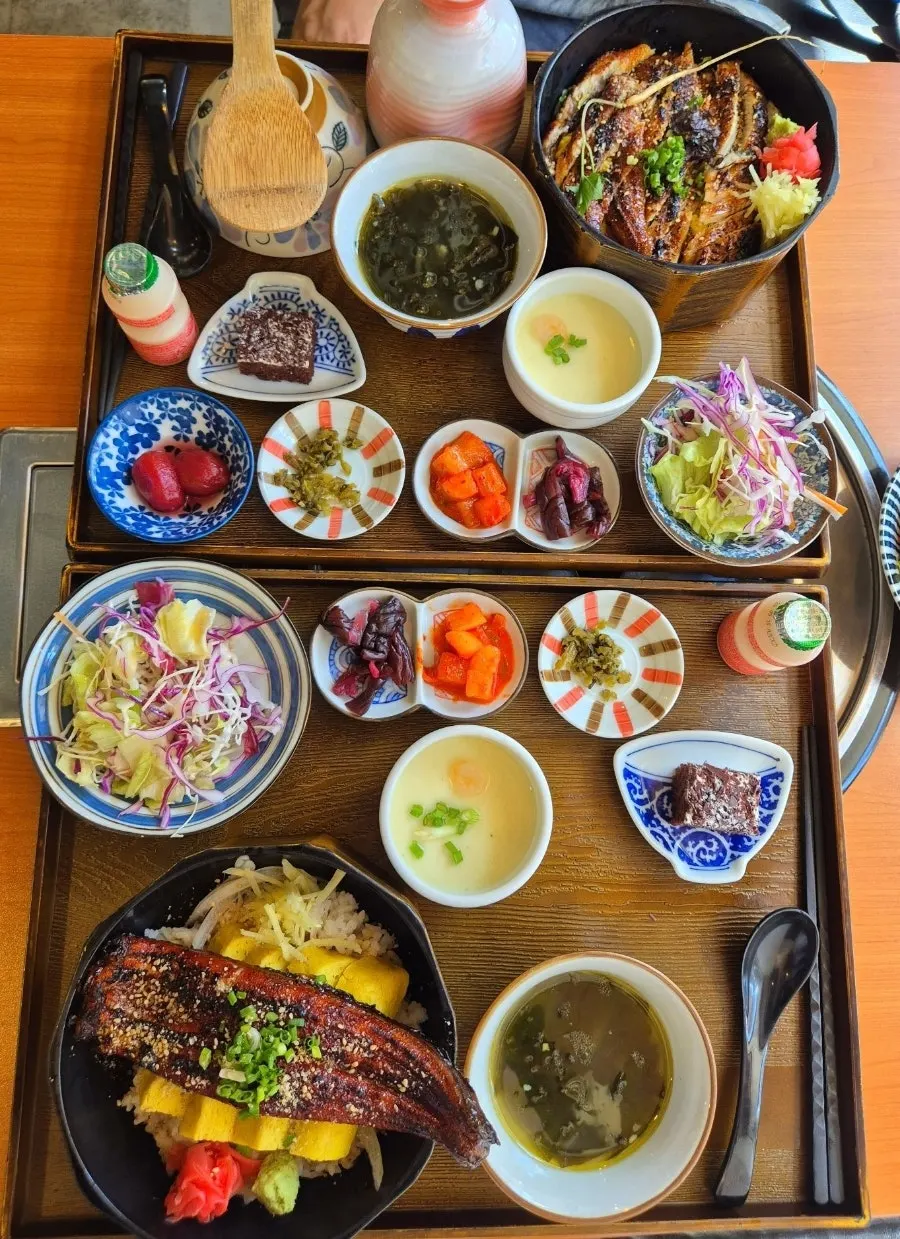 Final shot of the lunch spread at Ryeok Minmul Jangeogui Jeonmunjeom