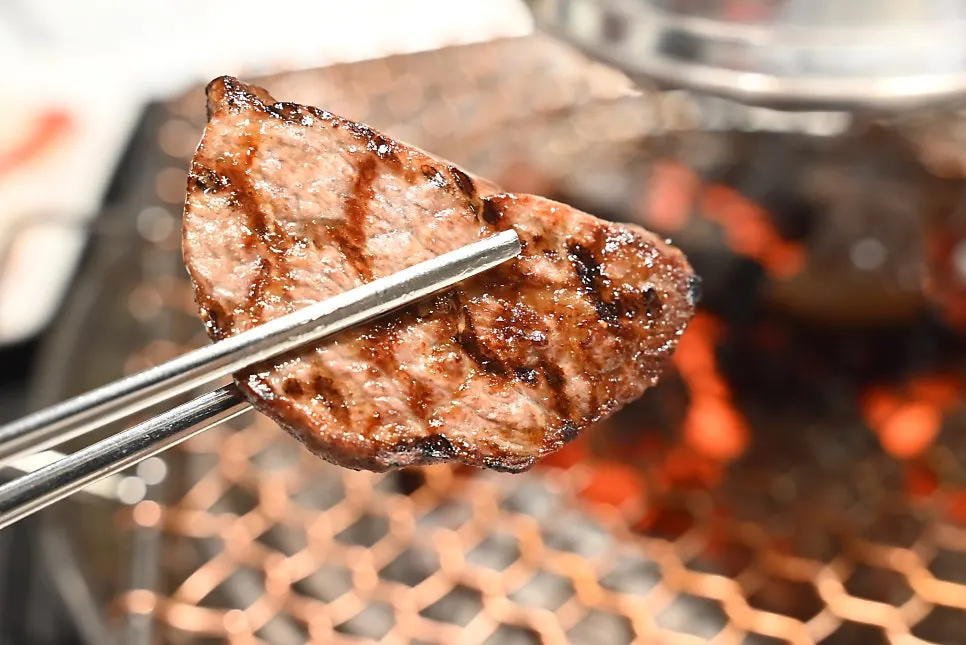 Special-cut Korean beef on the charcoal grill