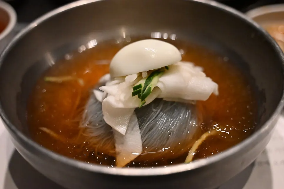 Mul naengmyeon and bibim naengmyeon ordered for dessert