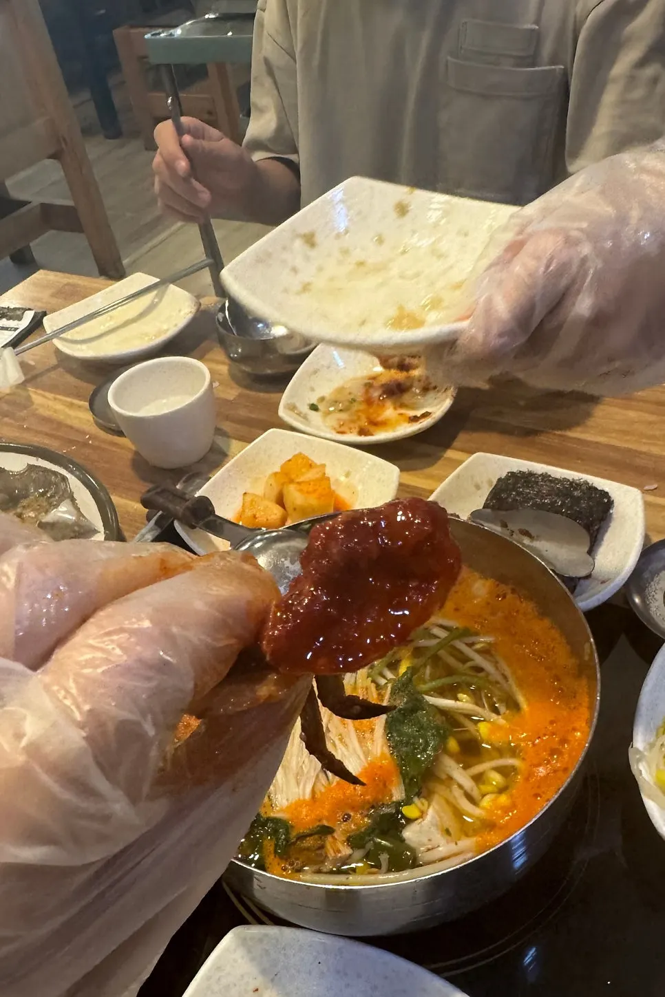 반 공기 공깃밥과 함께 즐기는 간장게장