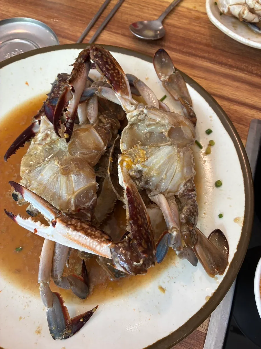 두 마리씩 리필해준 간장게장