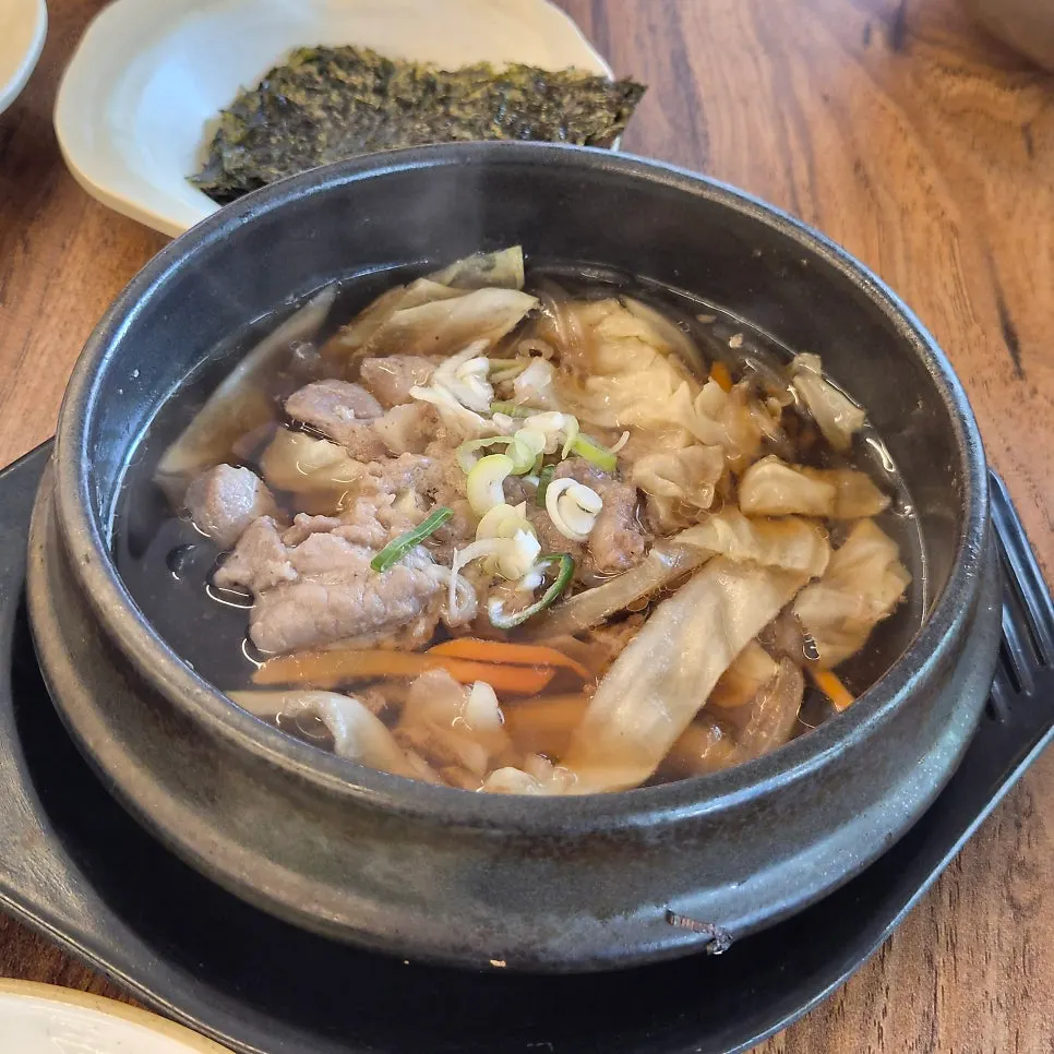 More side dishes served with the set