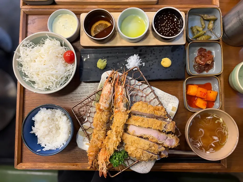 로스 에비와 로스 히레 카츠