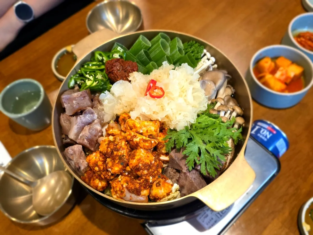 Hanwoo gopchang jeongol at Doonjeong Hongdae Direct Branch, main photo