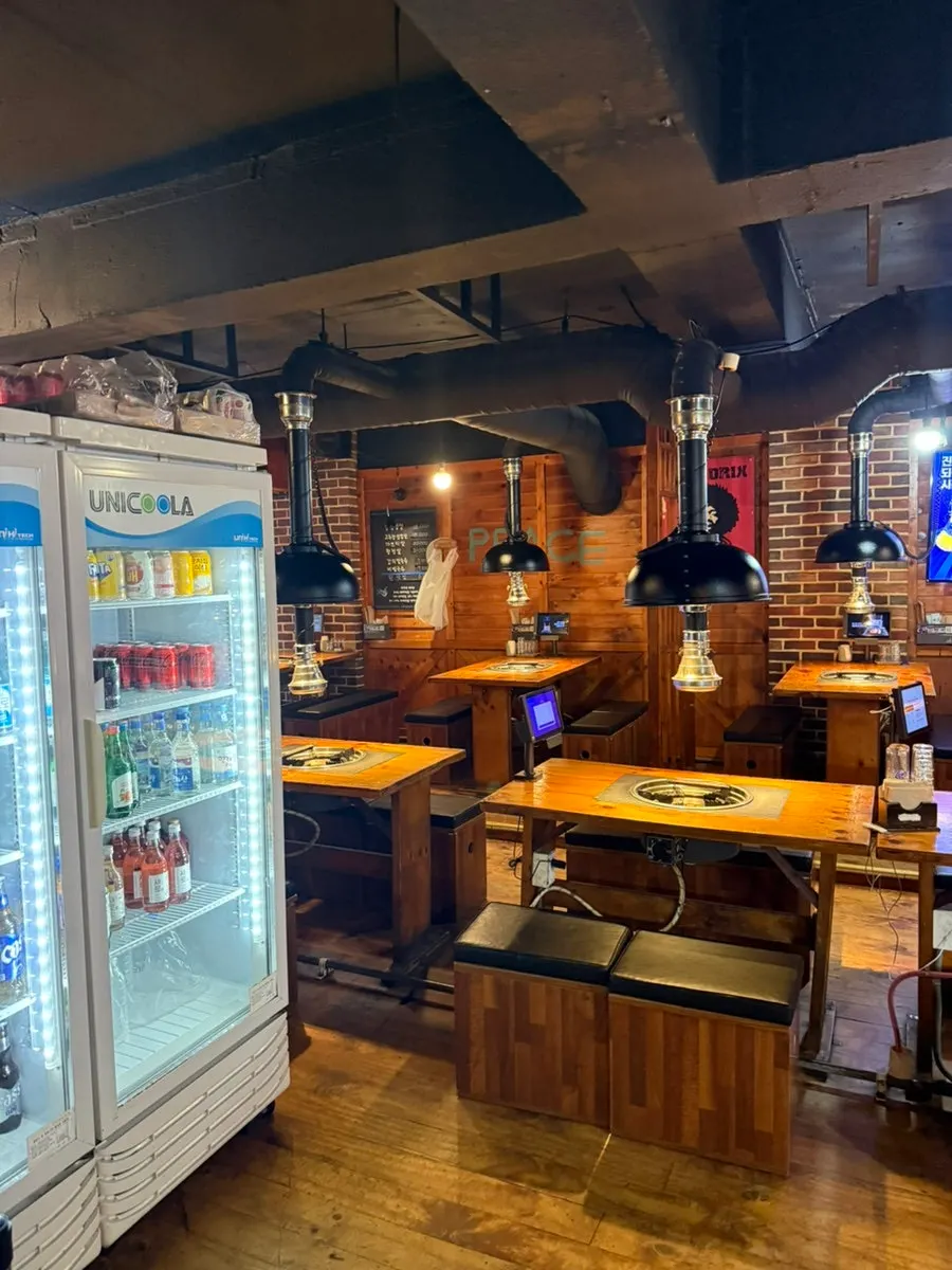 1st floor dining area of Dojeok Hapjeong