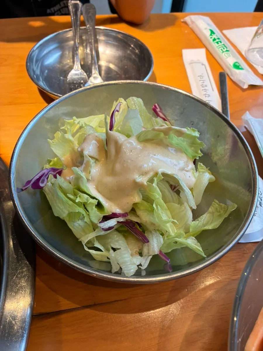 A corner of the restaurant where knife-cut pork belly is prepared