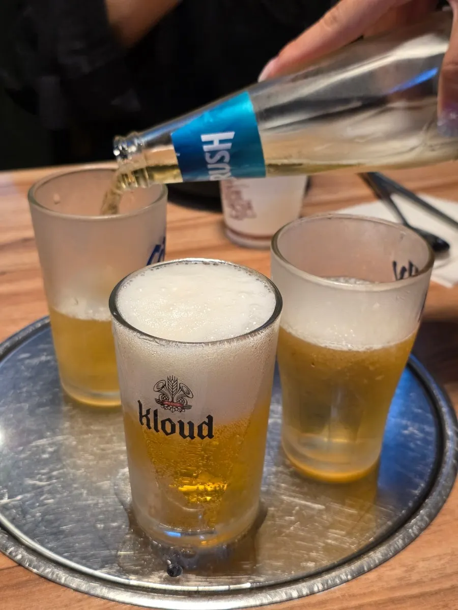 첫 잔으로 주문한 크러시 생맥주