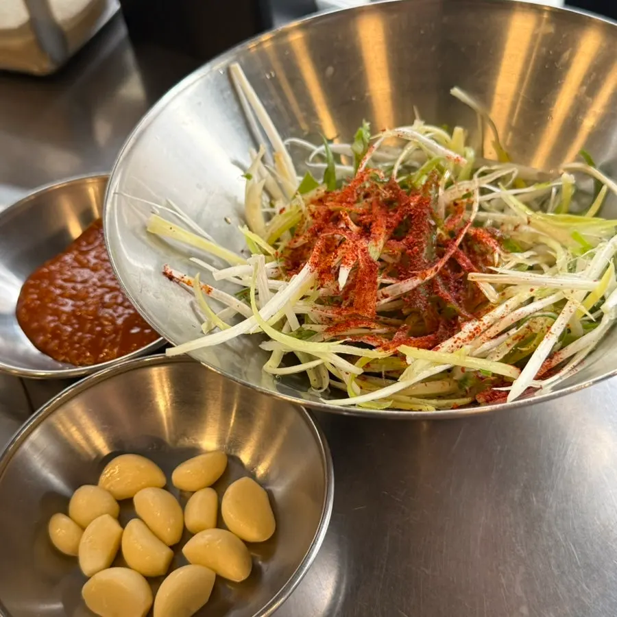 A generous spread of standard BBQ side dishes