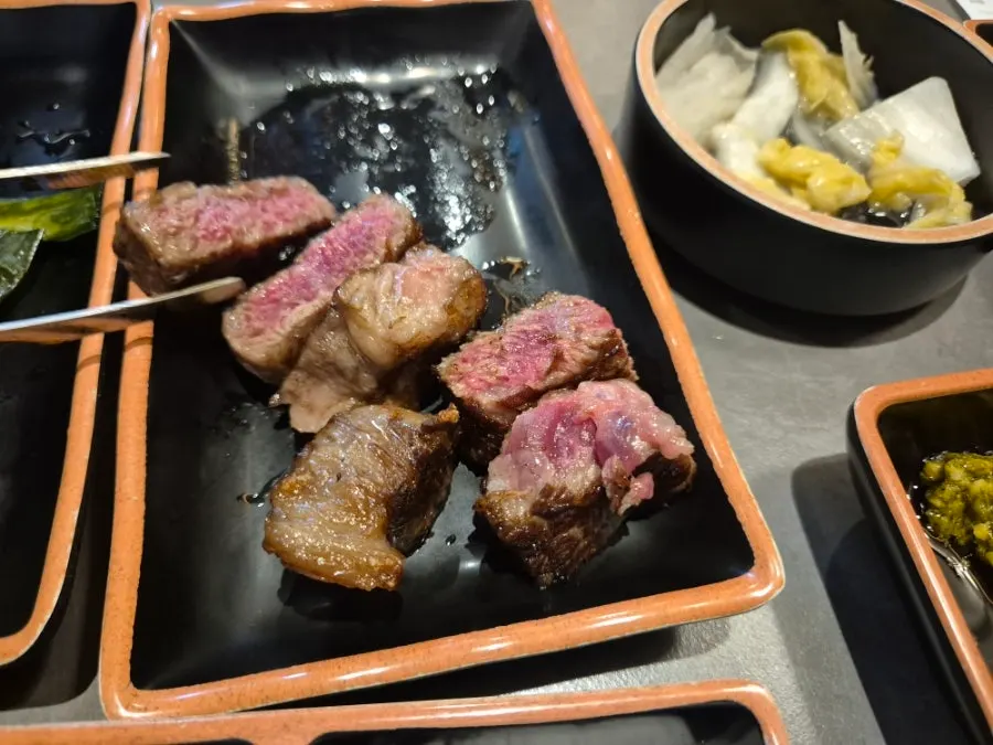 Hanwoo grilled by the staff