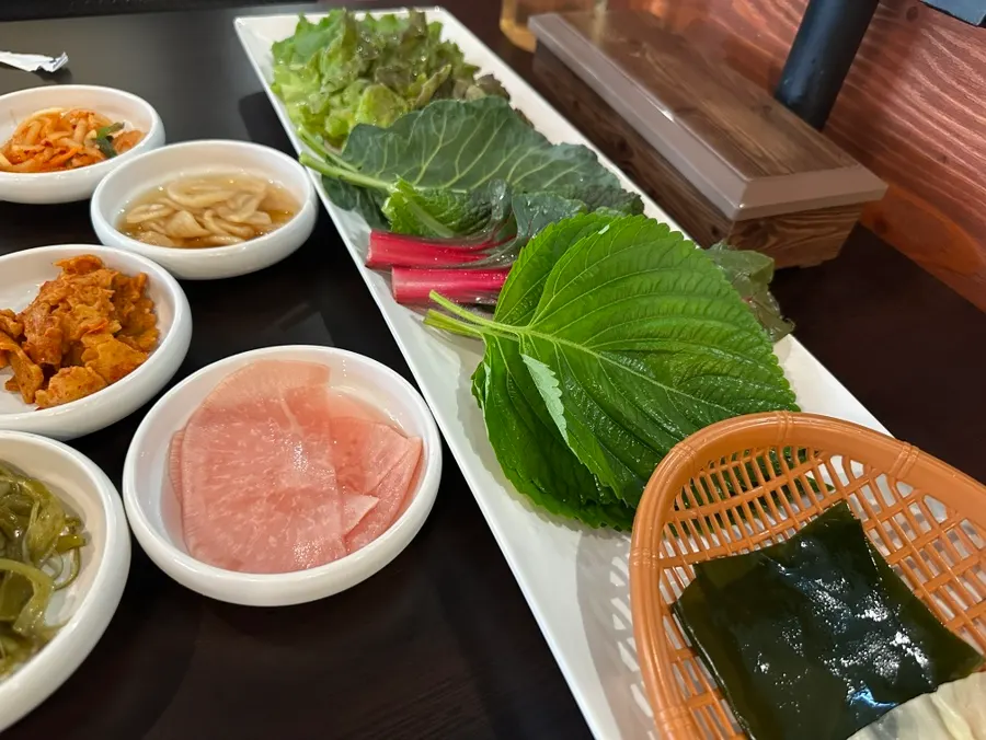 돌쇠쌈밥 매장 모습