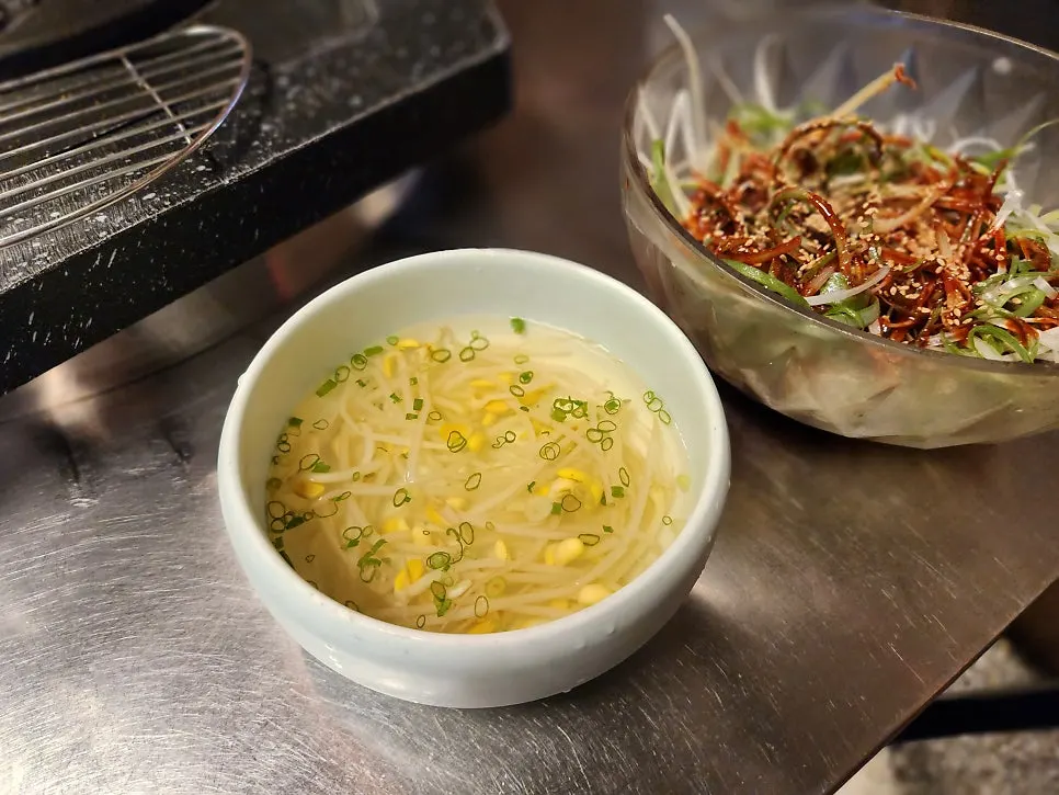 Clear bean sprout soup served with the meat