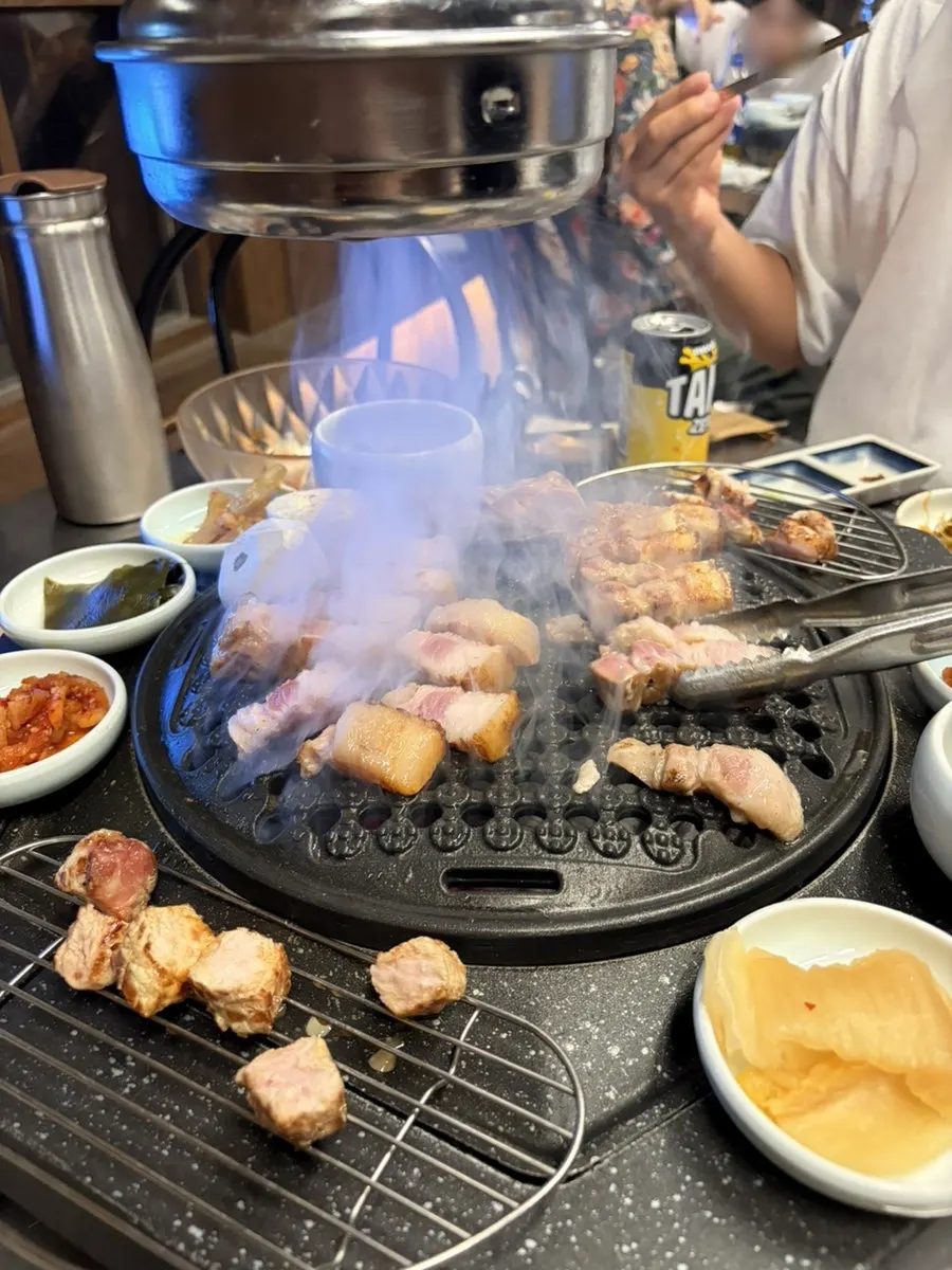 Donbegi mixed grill and side dishes