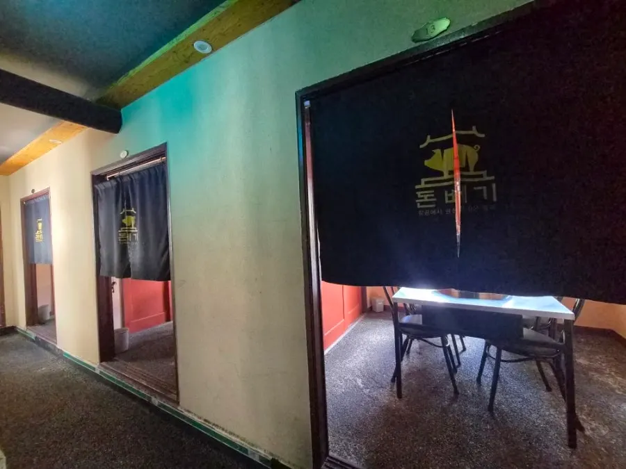 View of the aging chamber with a 480-hour aging sign