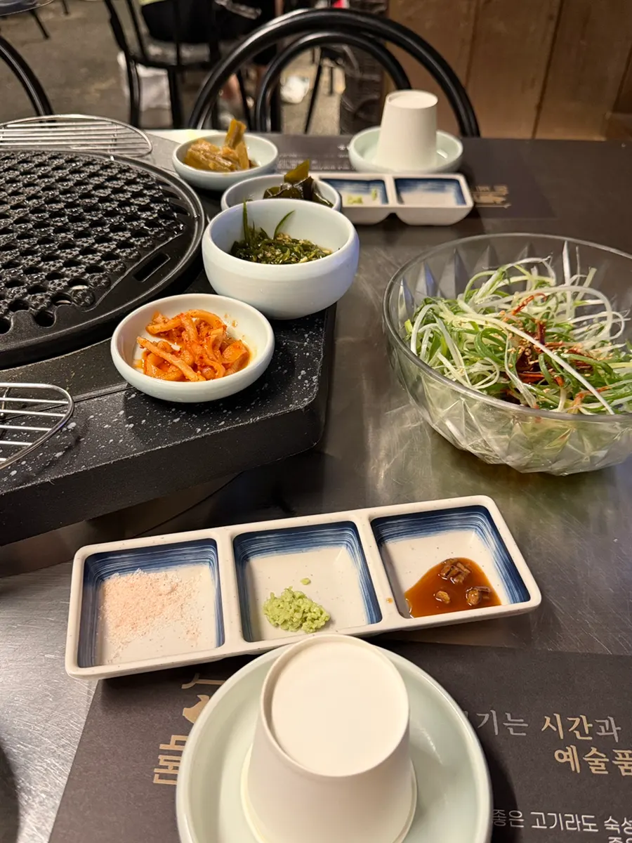불판에 올린 400g 숄더랙